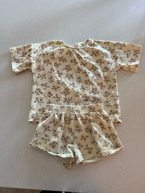 Dream + Co Floral Set